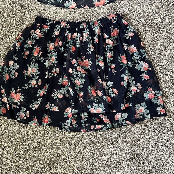 Abercrombie and fitch - Picture 2 of 2